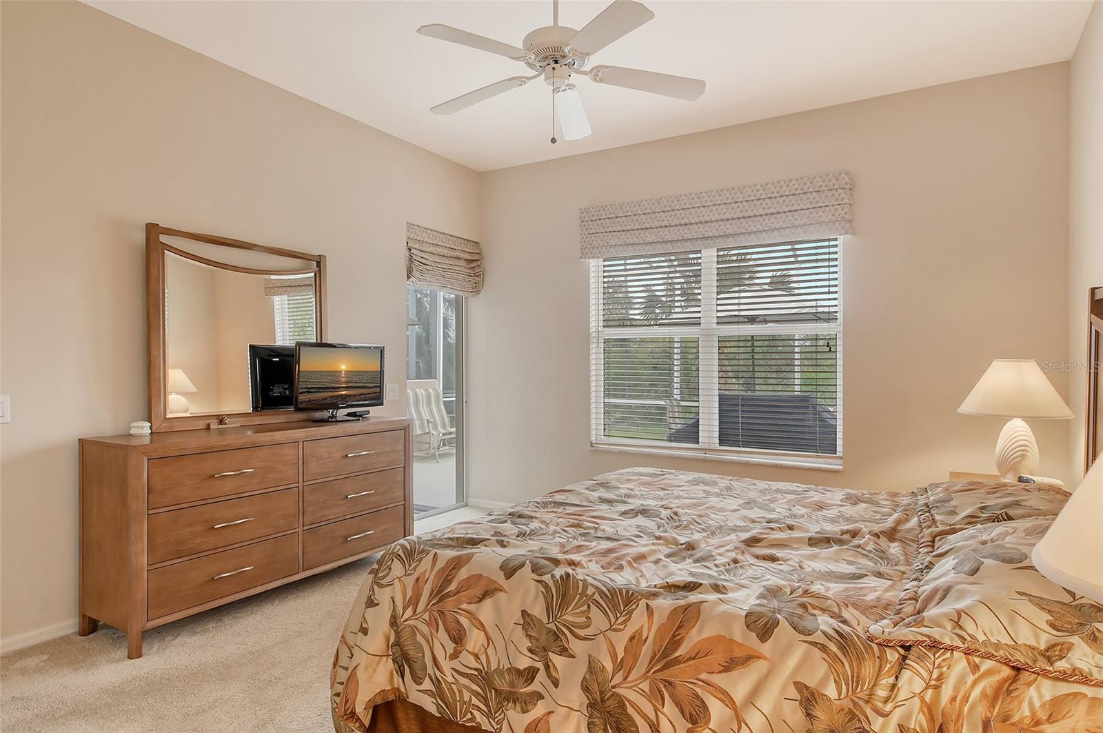 9411 FOREST HILLS CIR — photo 19