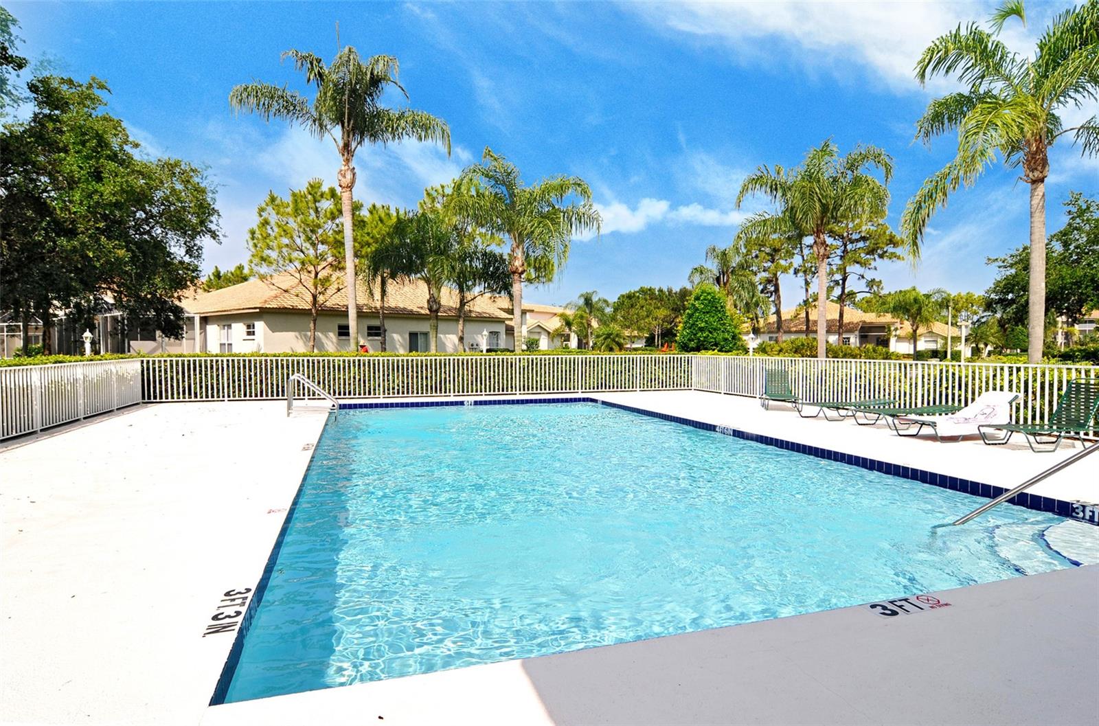 9411 FOREST HILLS CIR — photo 31