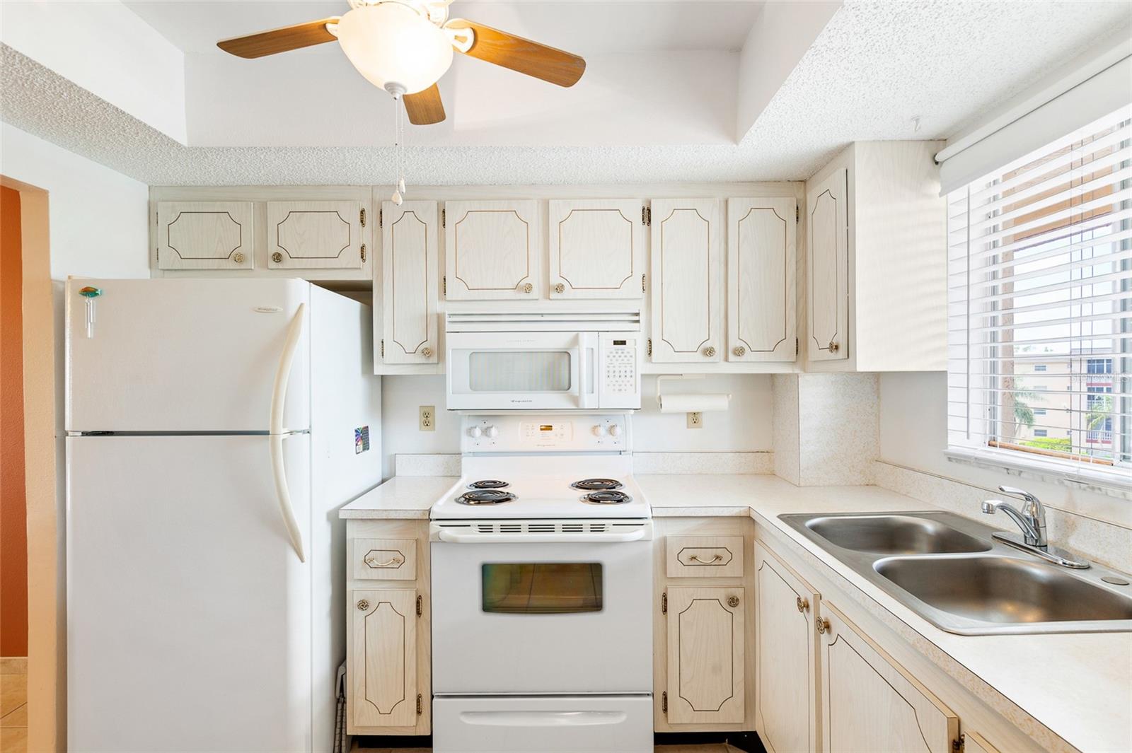 3959 LAKE BAYSHORE DR #F 412 — photo 8