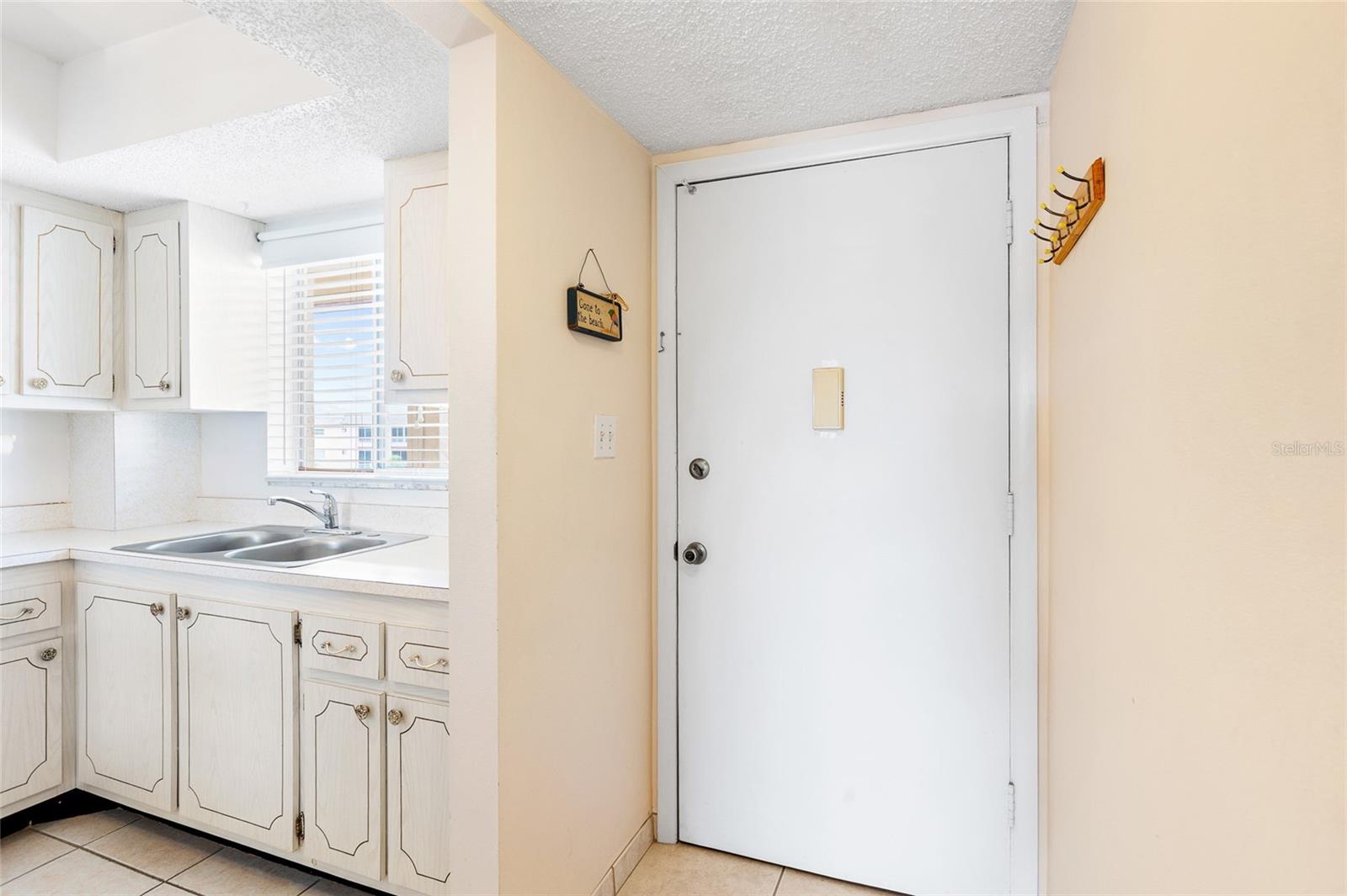 3959 LAKE BAYSHORE DR #F 412 — photo 4