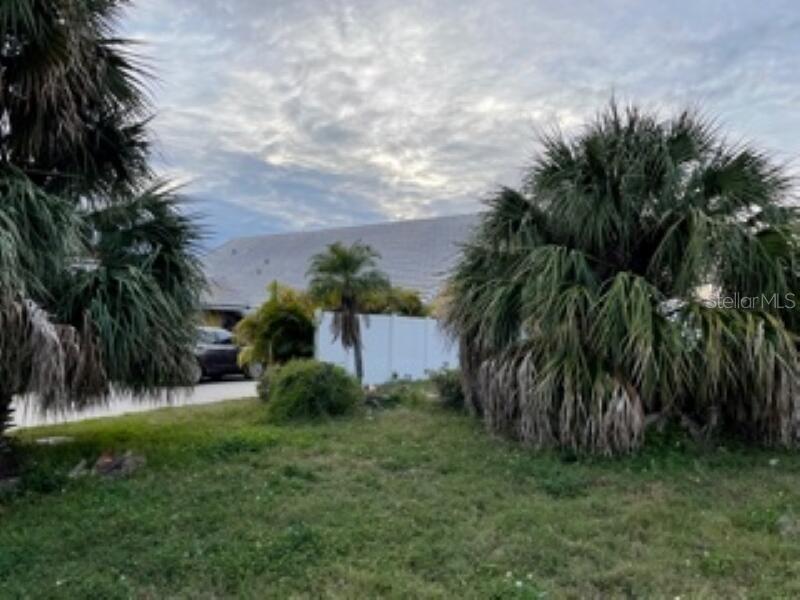 5008 ENSIGN LOOP — photo 3