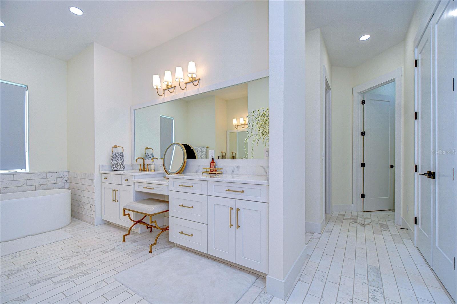 111 ALAFIA ESTATES LN — photo 22