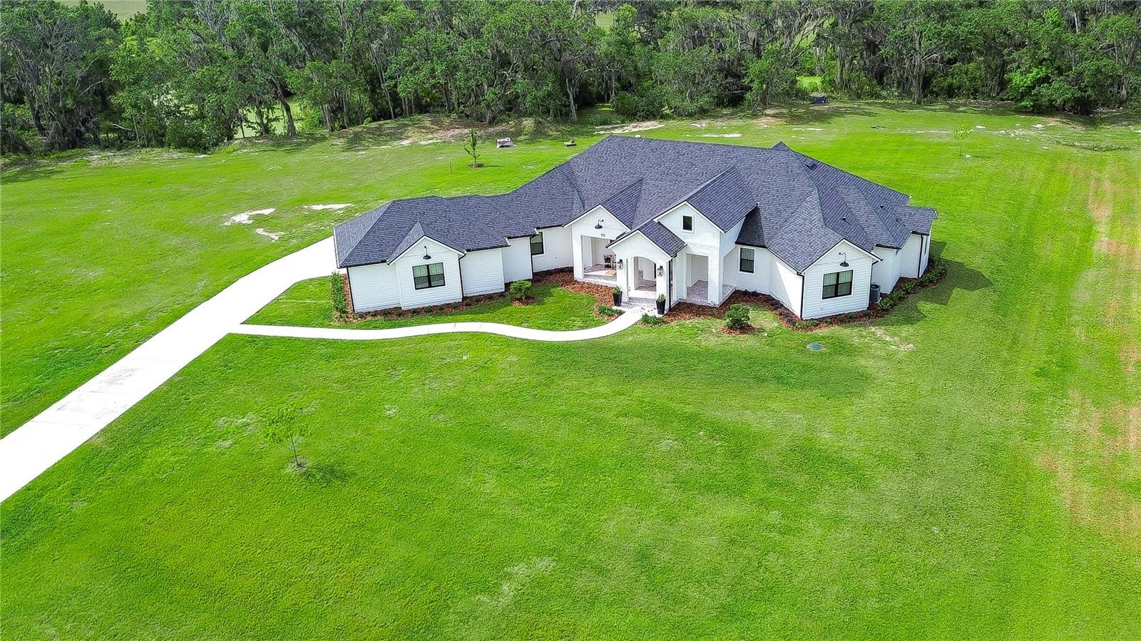 111 ALAFIA ESTATES LN — photo 4