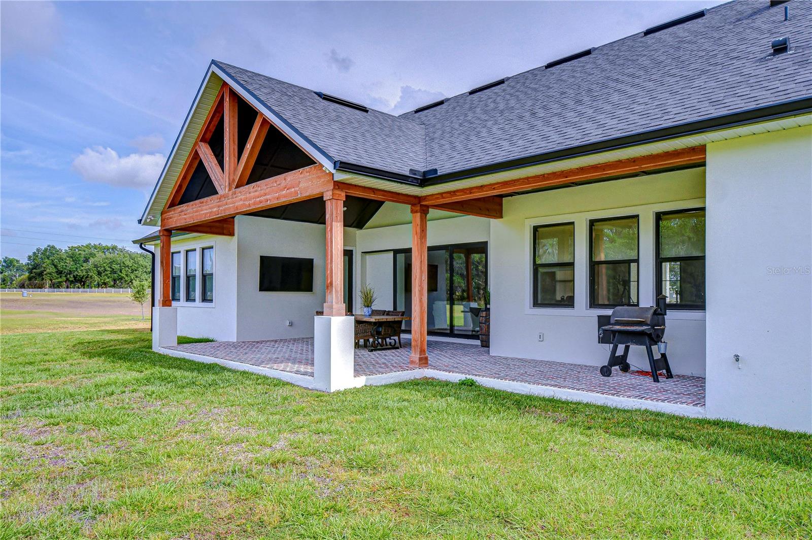 111 ALAFIA ESTATES LN — photo 2
