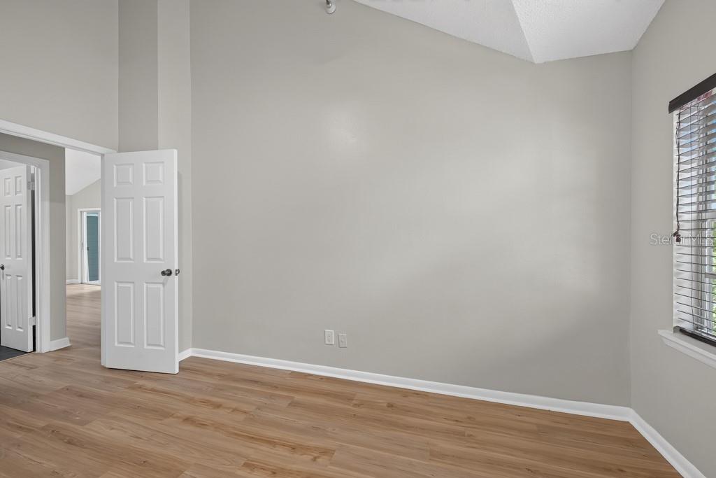 3002 W CLEVELAND ST #D11 — photo 30