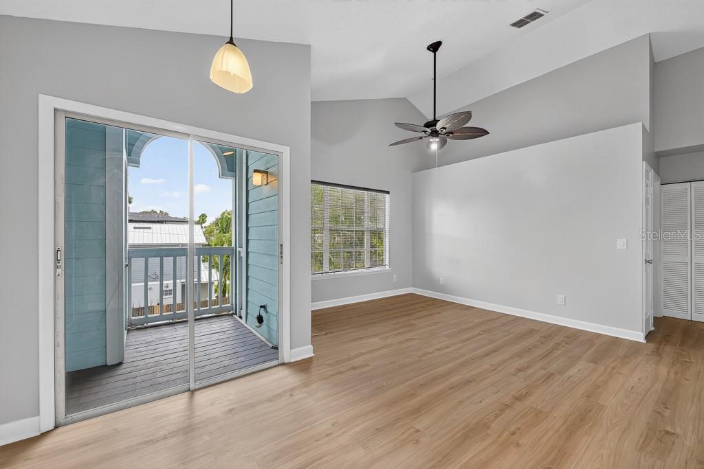 3002 W CLEVELAND ST #D11 — photo 4