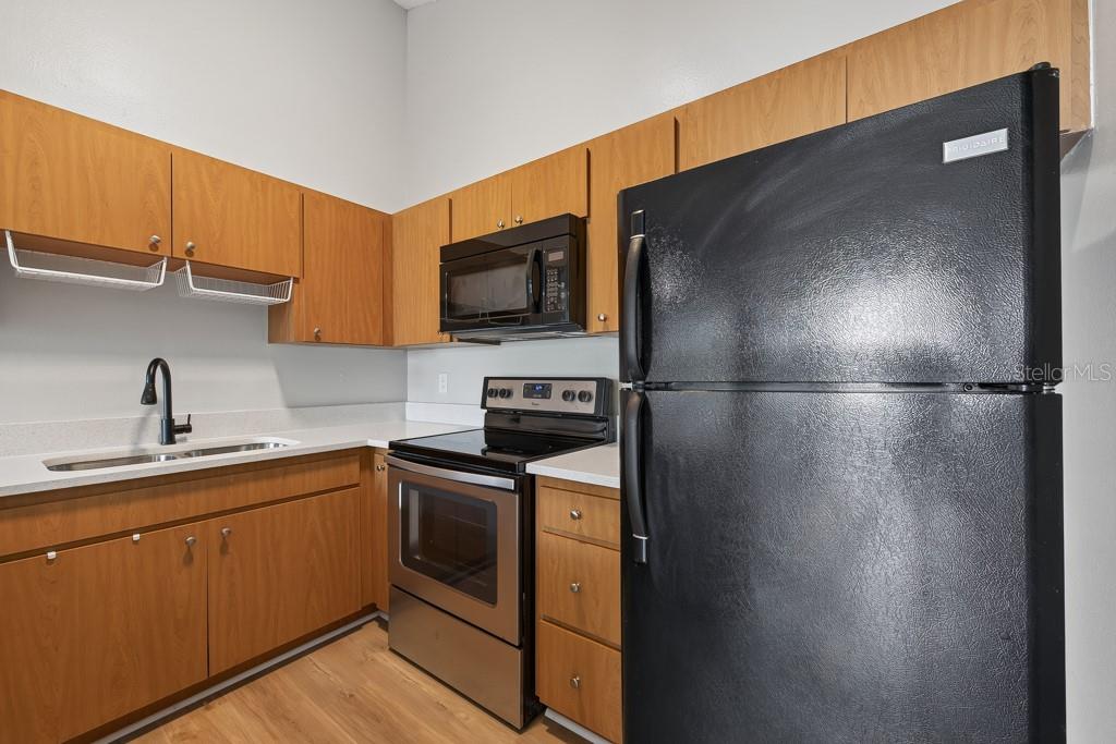 3002 W CLEVELAND ST #D11 — photo 14