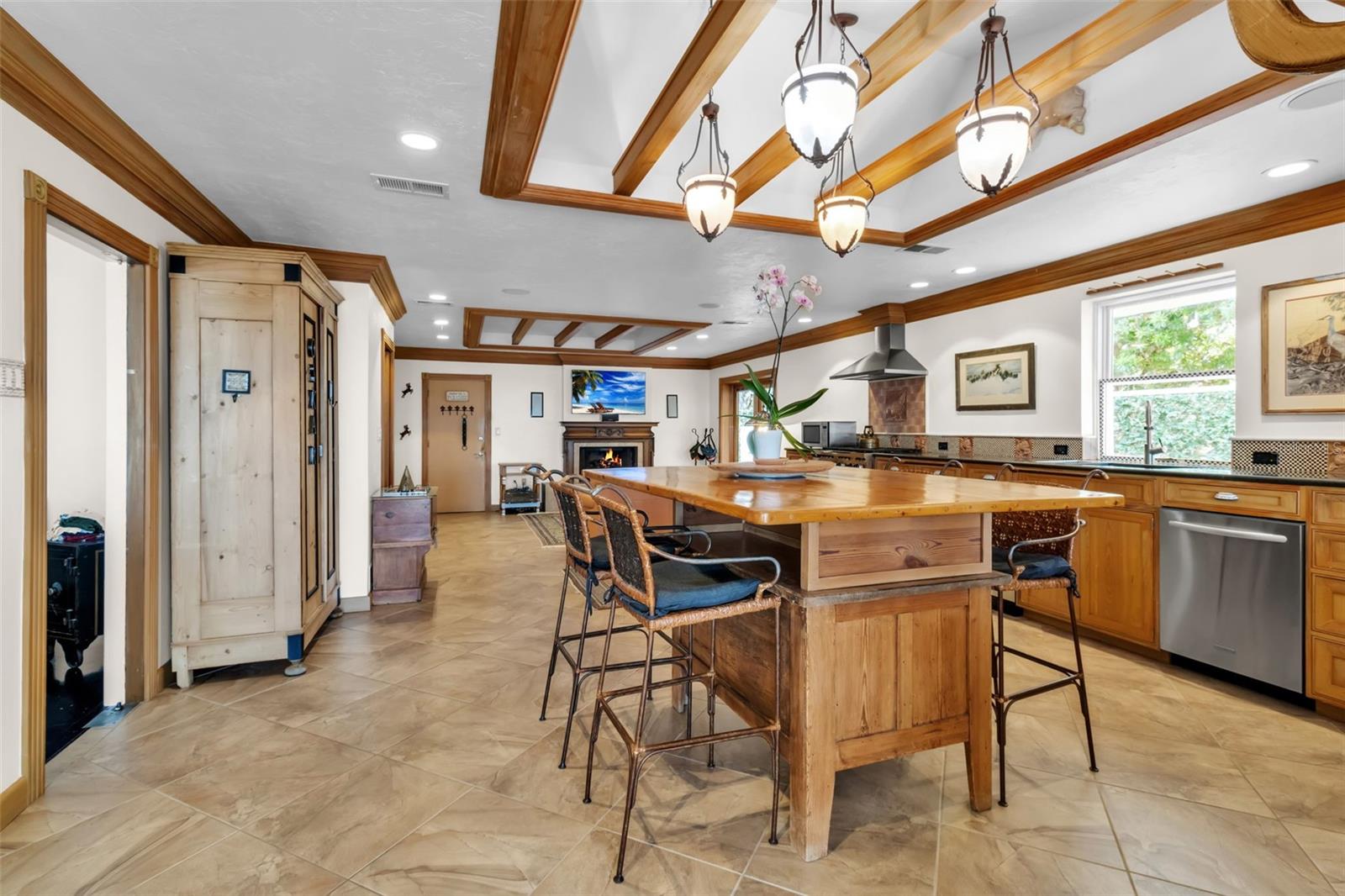 1504 S LODGE DR — photo 36