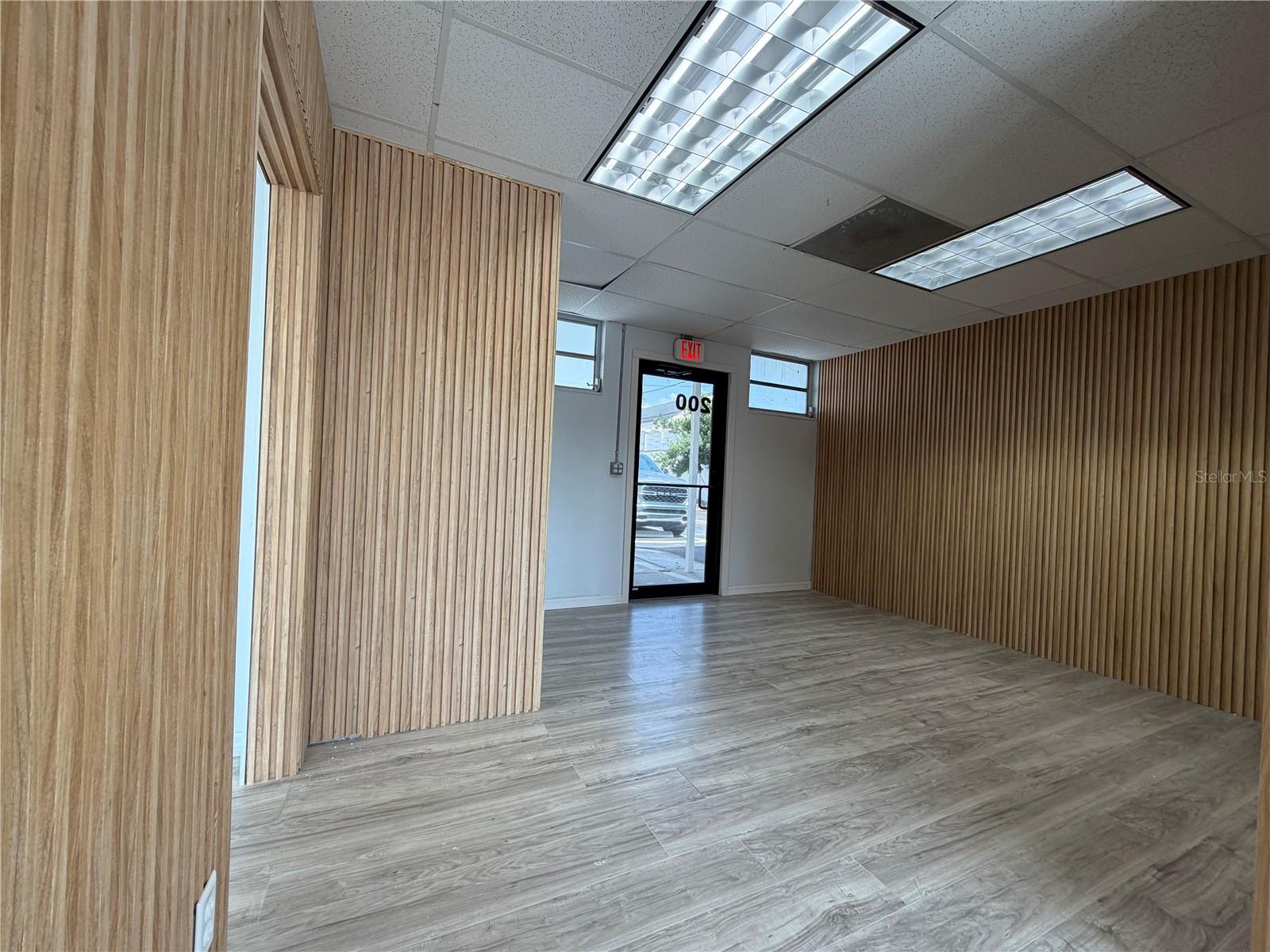 3418 W SWANN AVE #200 — photo 17