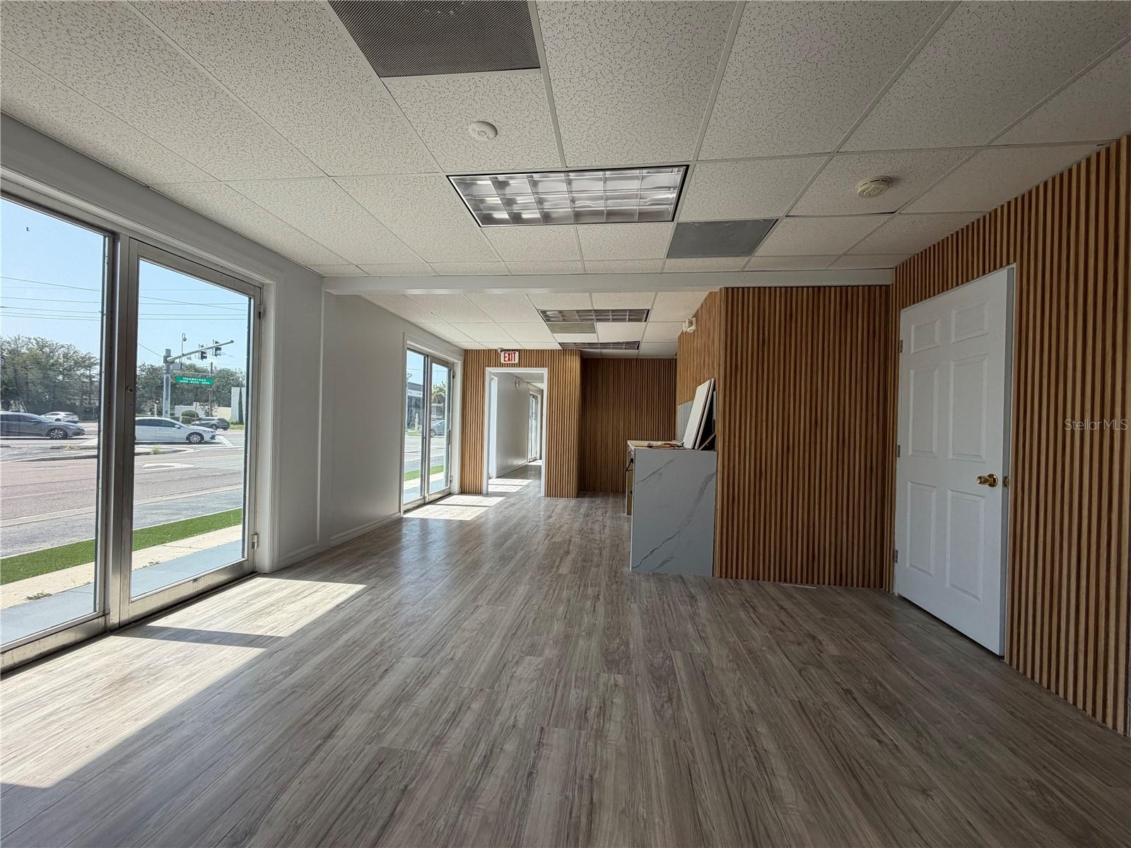 3418 W SWANN AVE #200 — photo 24