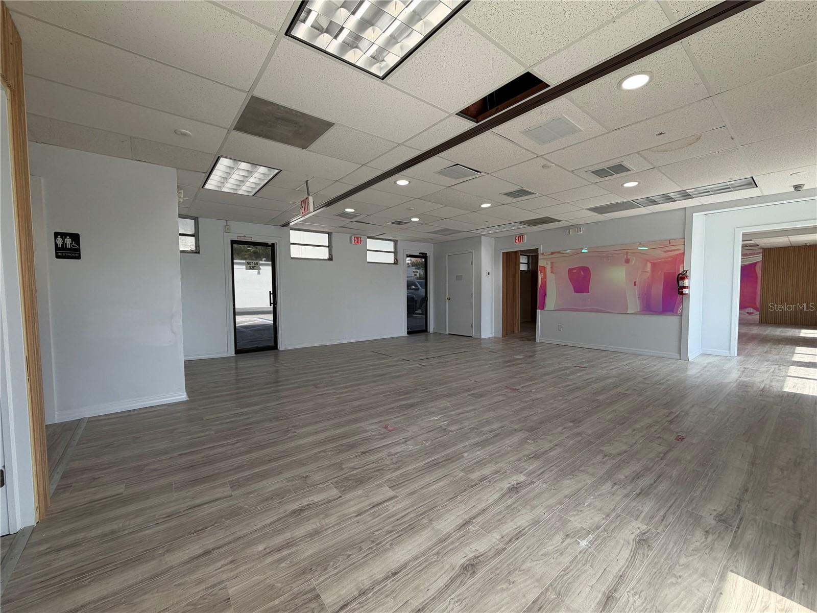3418 W SWANN AVE #200 — photo 14