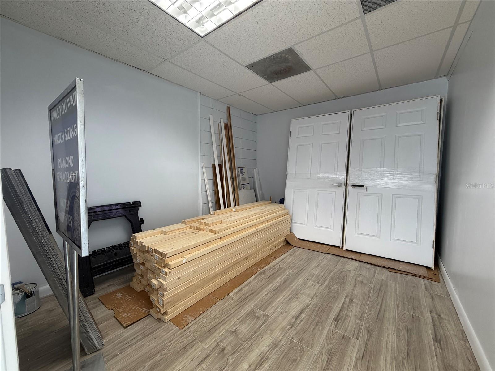 3418 W SWANN AVE #200 — photo 28