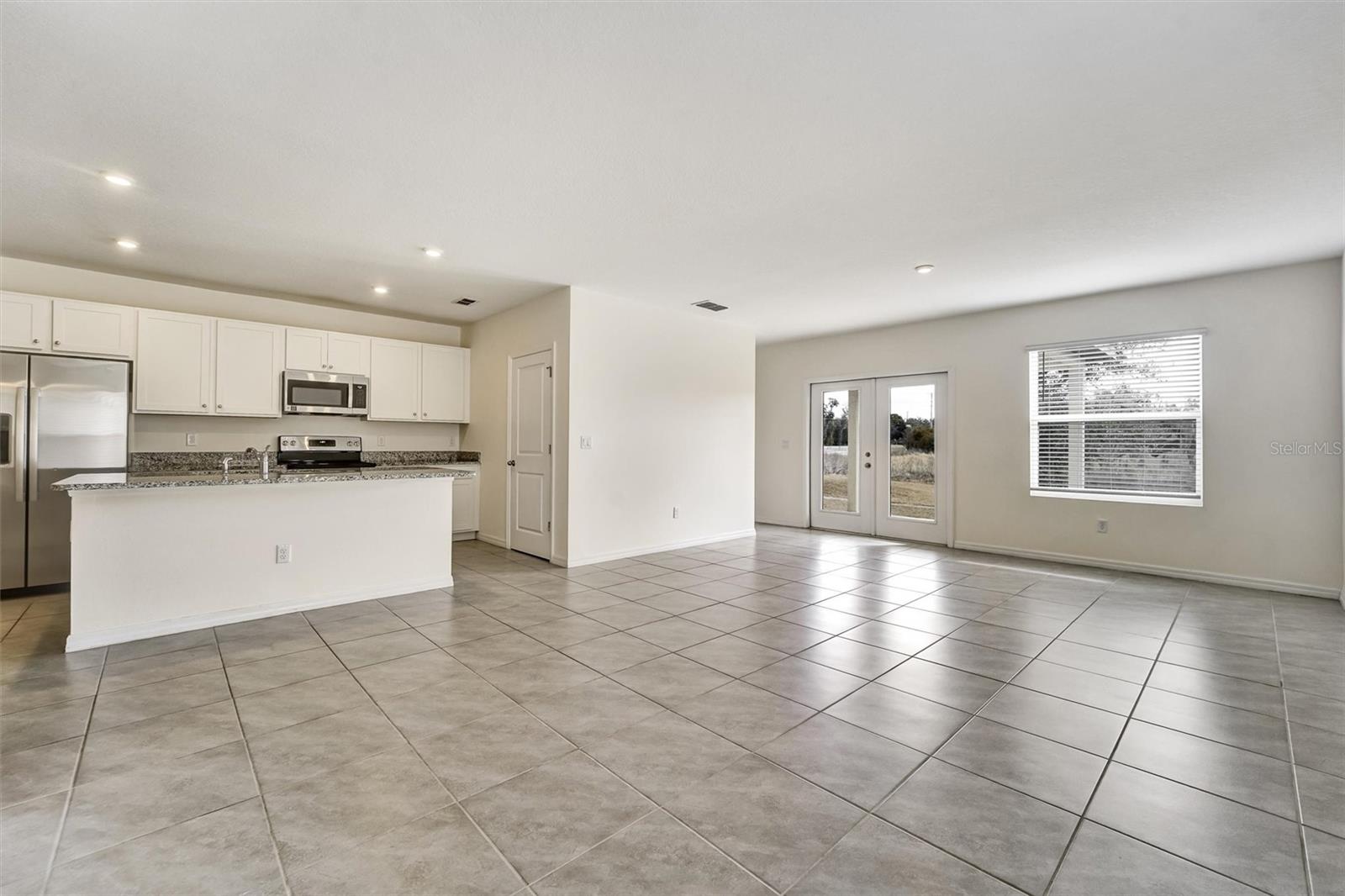 6978 FABEN LN — photo 9