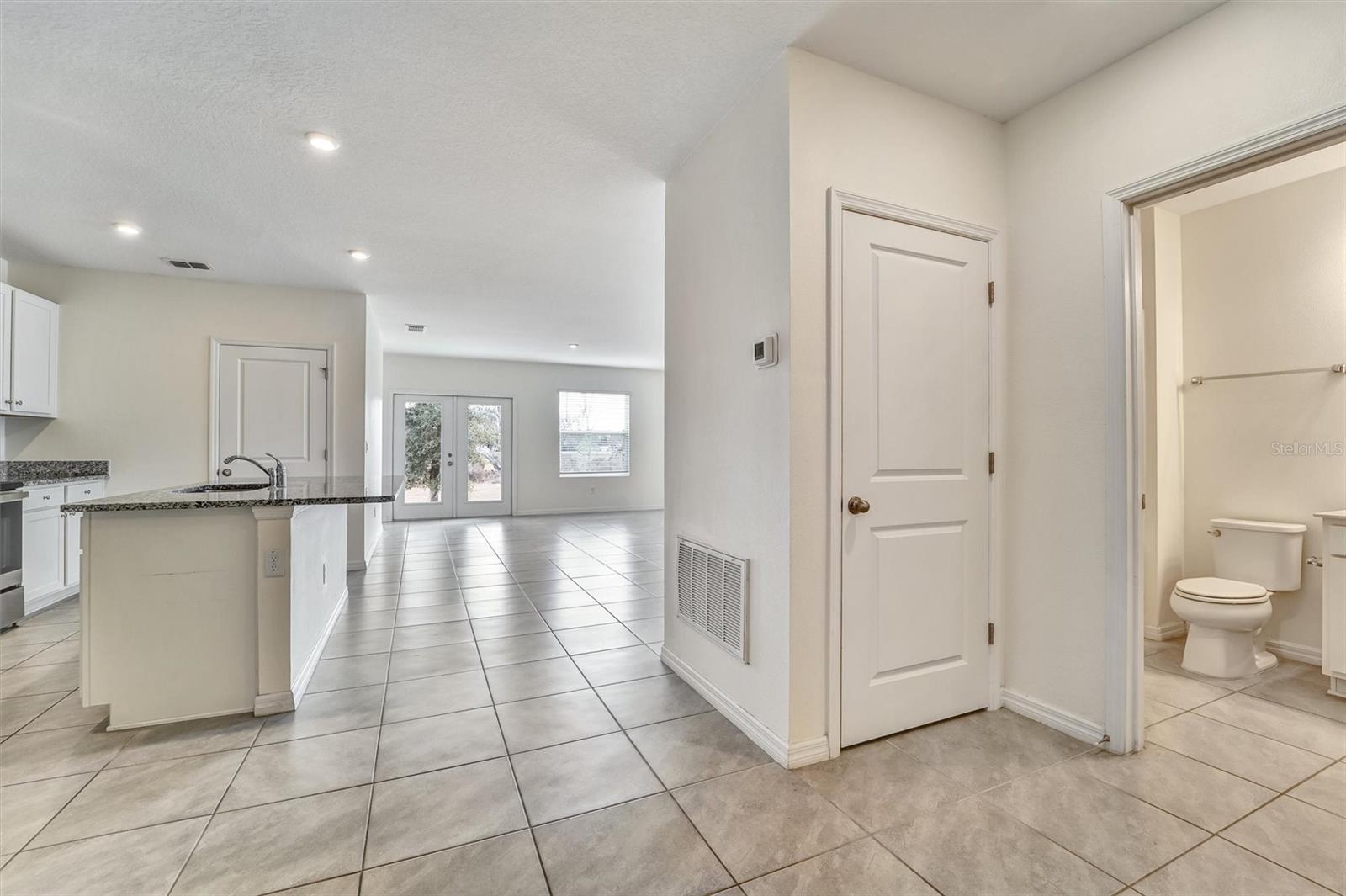 6978 FABEN LN — photo 3