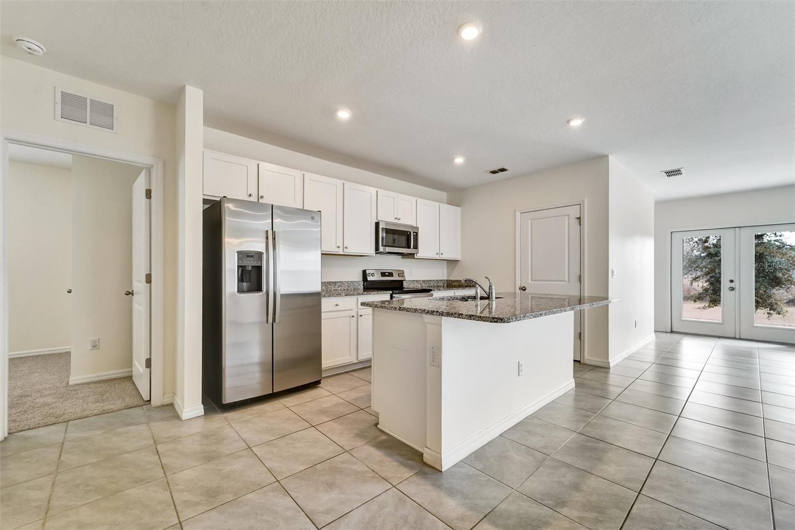 6978 FABEN LN — photo 4