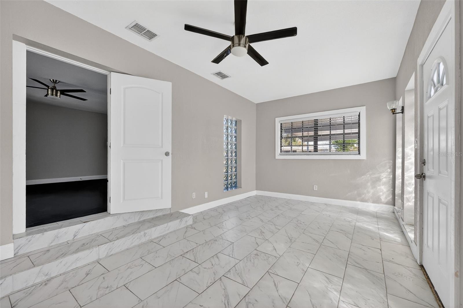2714 W GRACE ST — photo 13