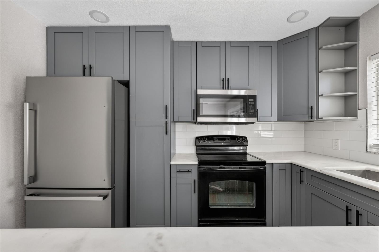 2714 W GRACE ST — photo 11