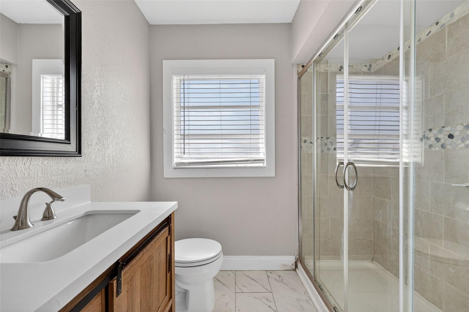 2714 W GRACE ST — photo 17