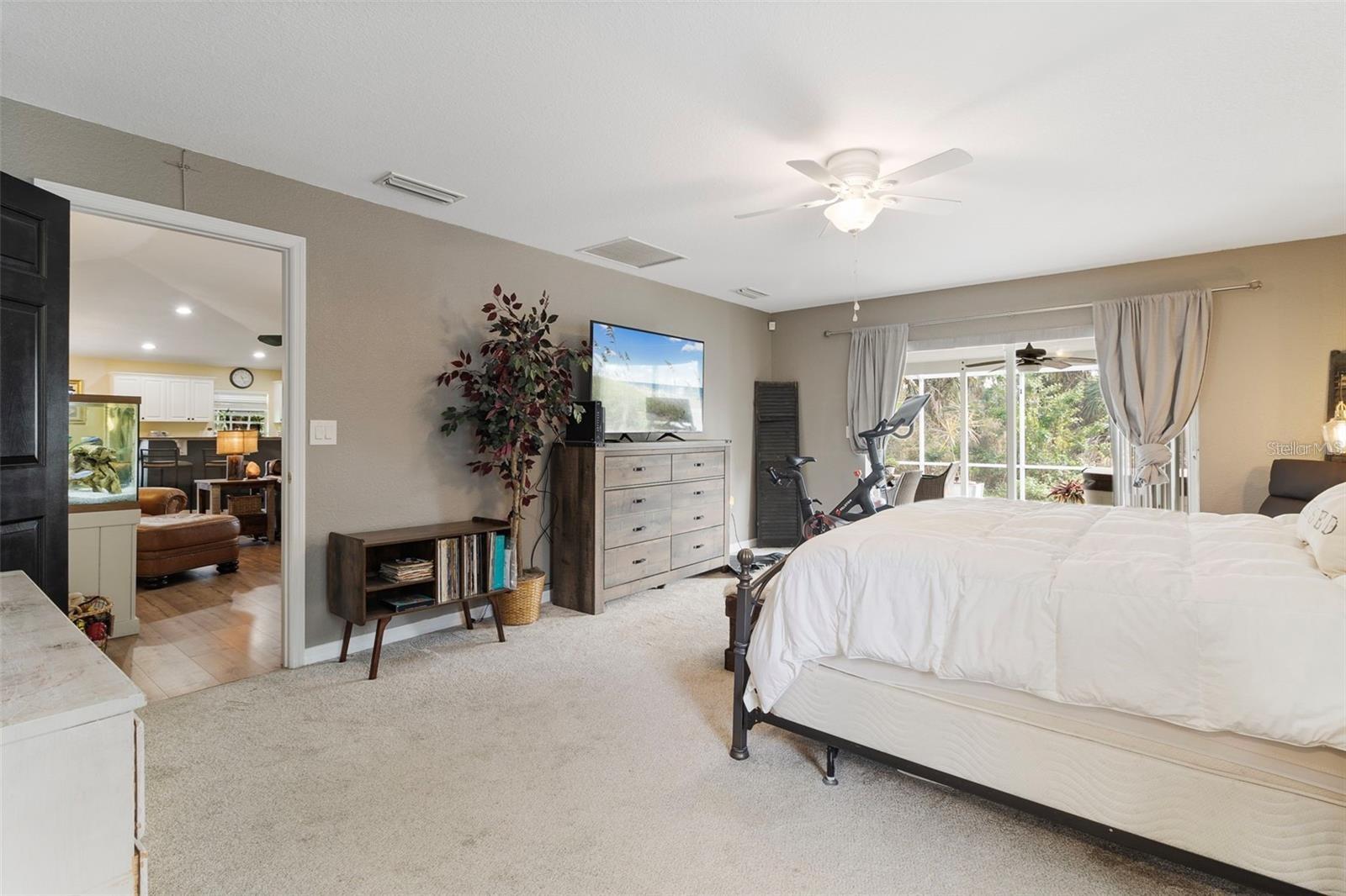 3953 VEHLIN ST — photo 14