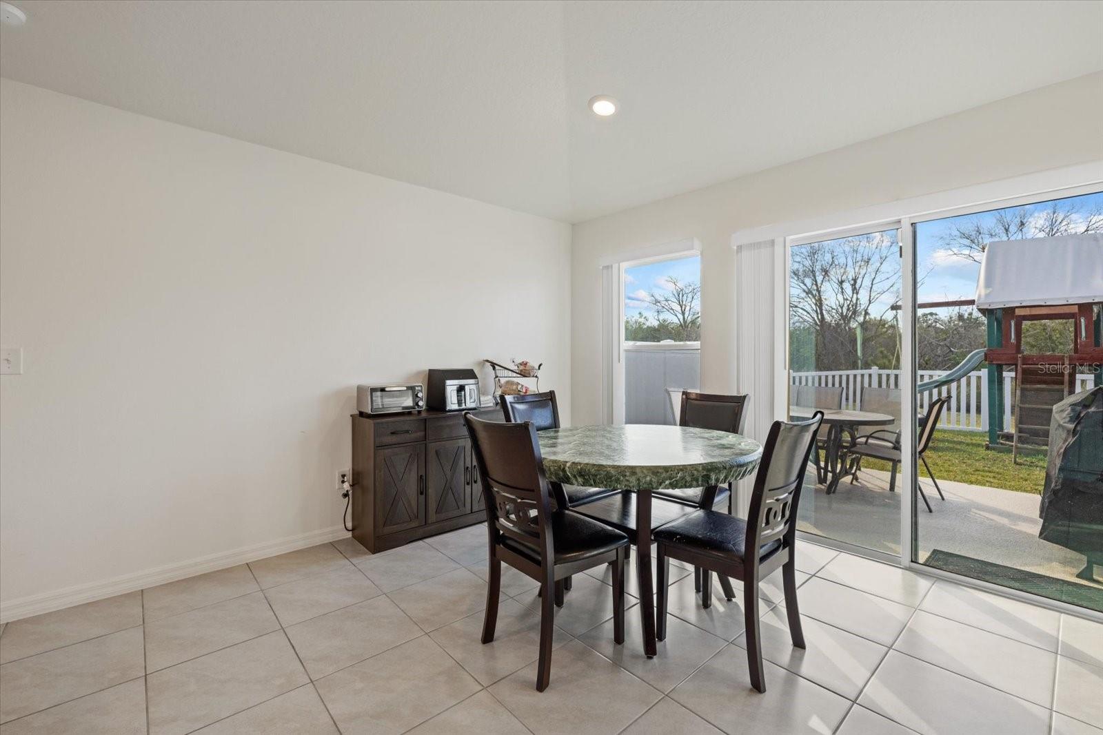 9120 SANDY BLUFFS CIR — photo 12