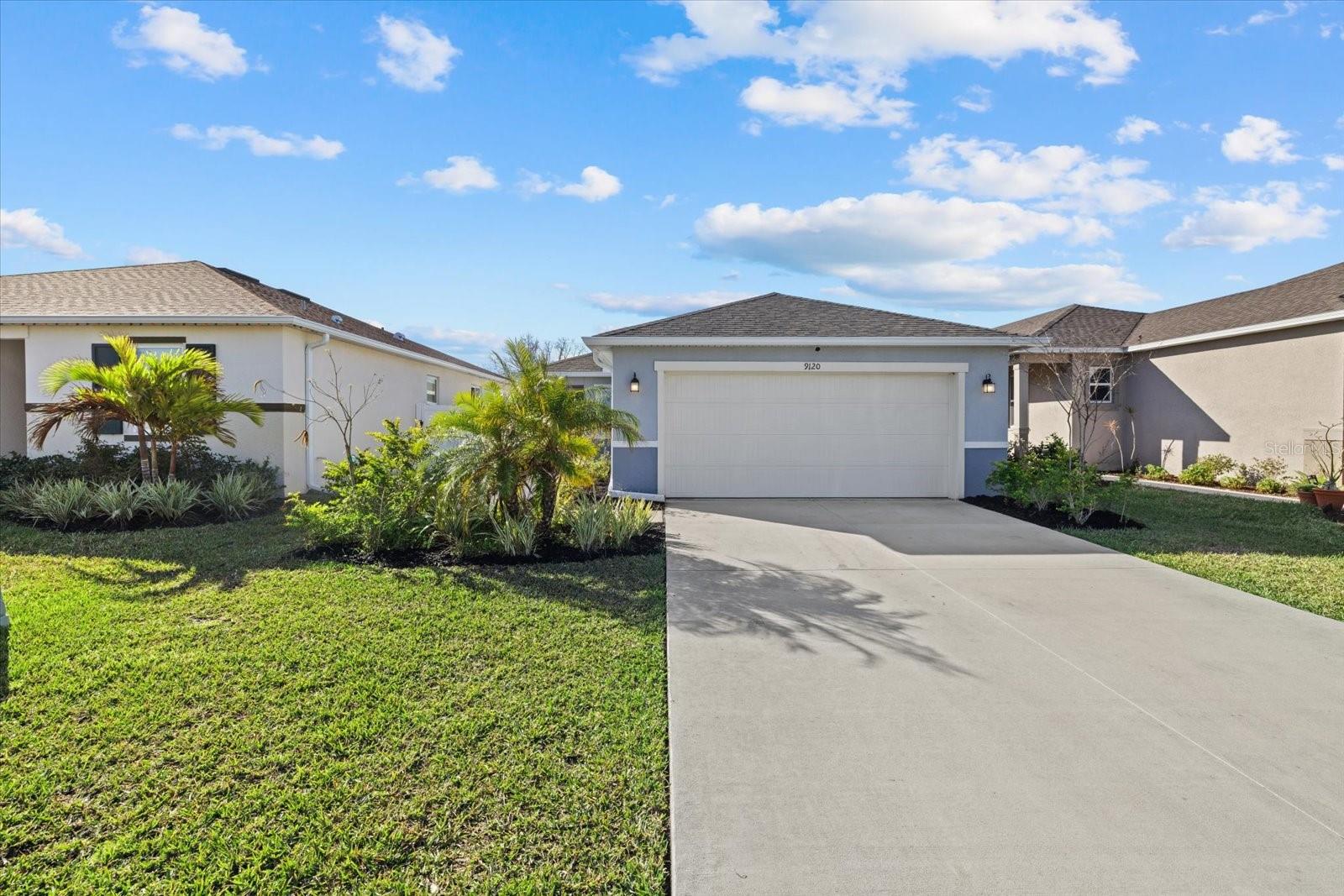 9120 SANDY BLUFFS CIR — photo 28