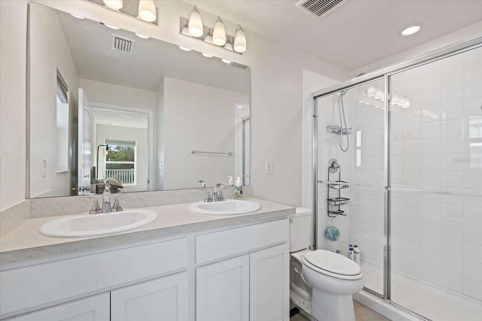 9120 SANDY BLUFFS CIR — photo 19