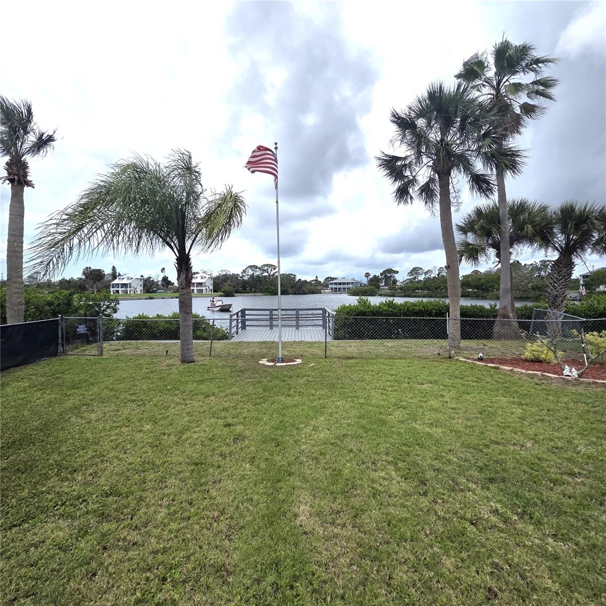 6719 MANOR BCH — photo 5