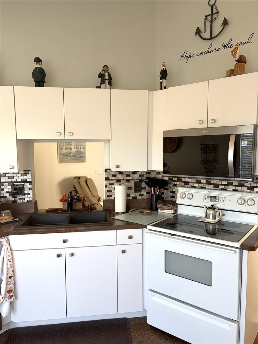 6719 MANOR BCH — photo 34