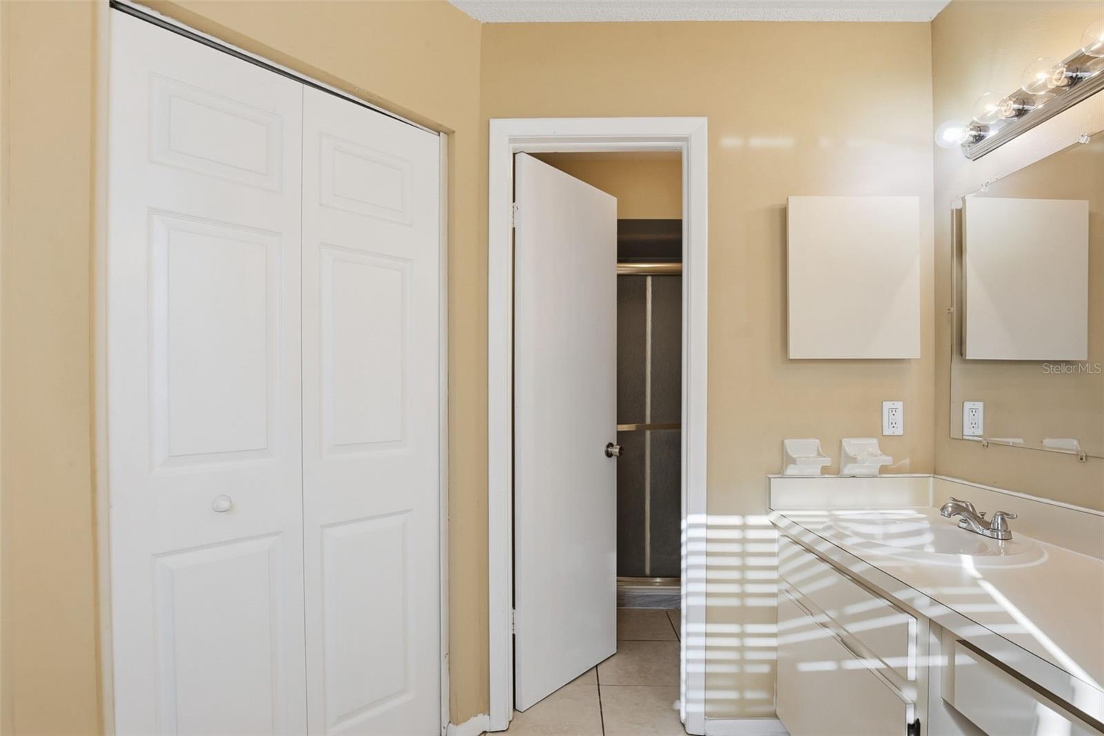 15908 BRIDGEWATER LN — photo 29