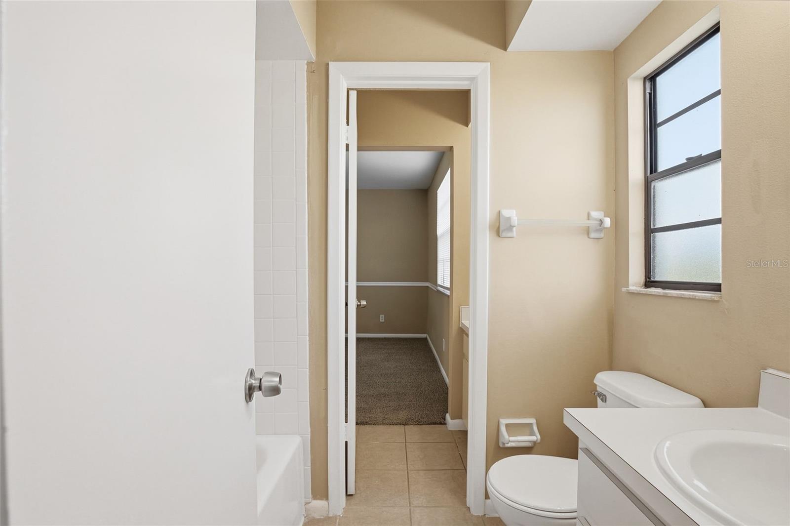 15908 BRIDGEWATER LN — photo 37