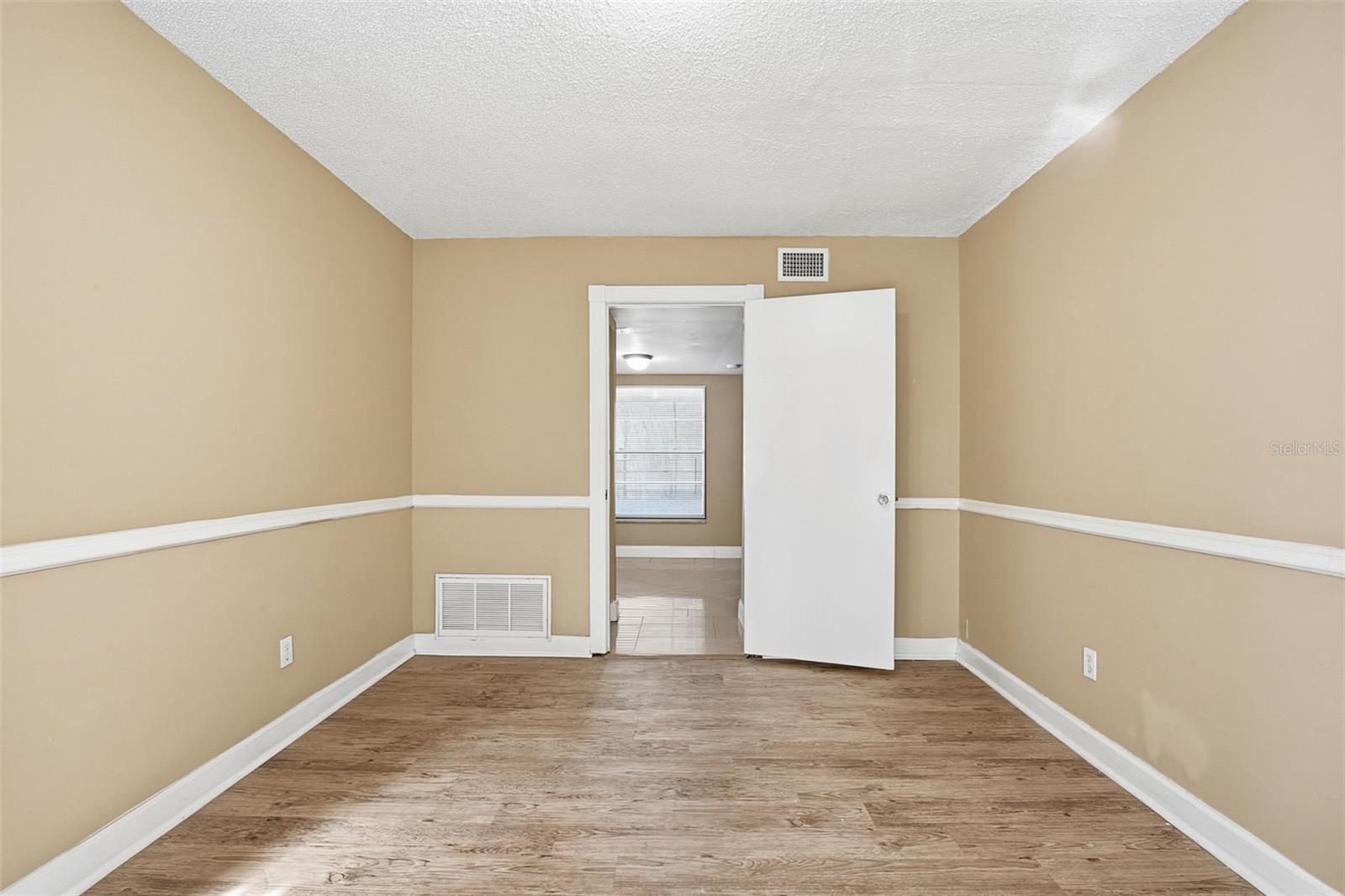 15908 BRIDGEWATER LN — photo 23