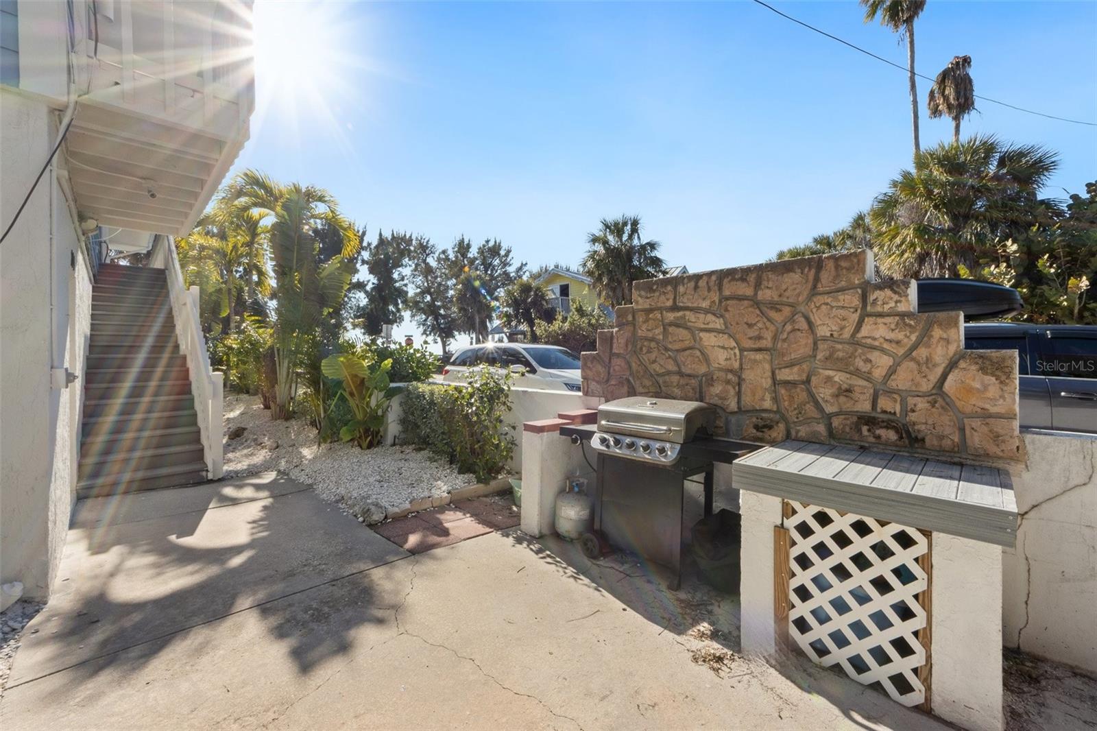 103 PALM AVE — photo 33