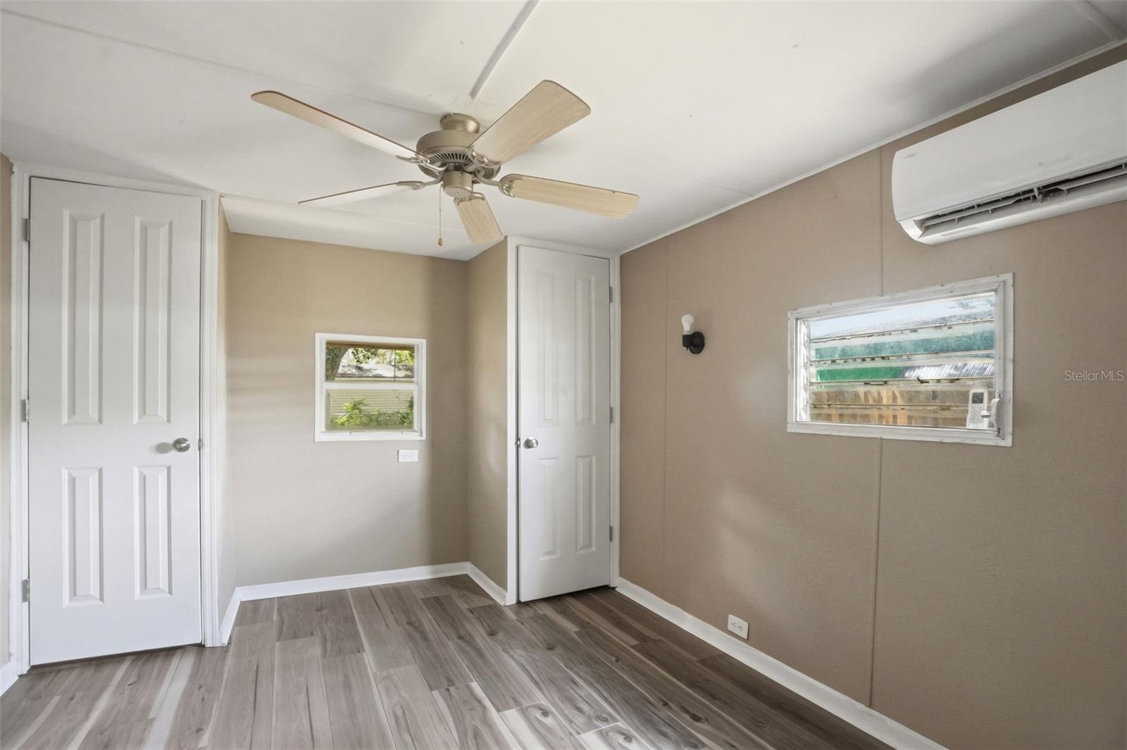 11311 ALTOONA AVE — photo 21