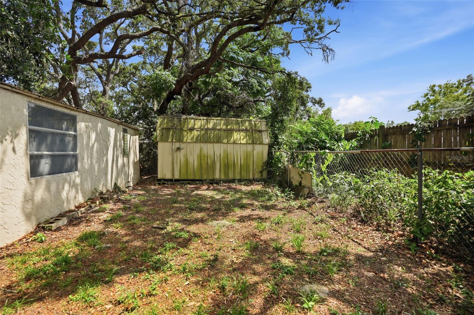 11311 ALTOONA AVE — photo 38