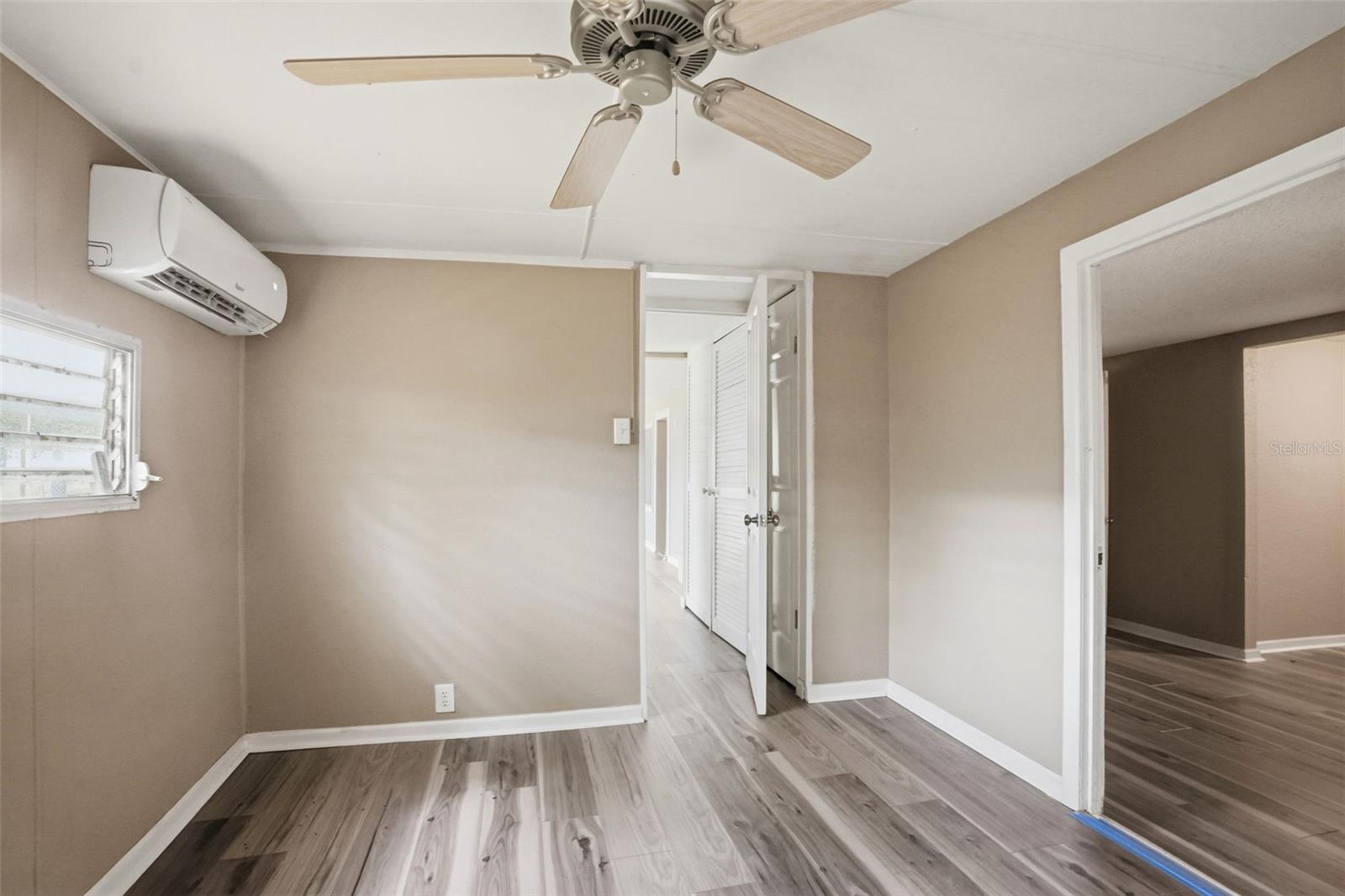 11311 ALTOONA AVE — photo 22