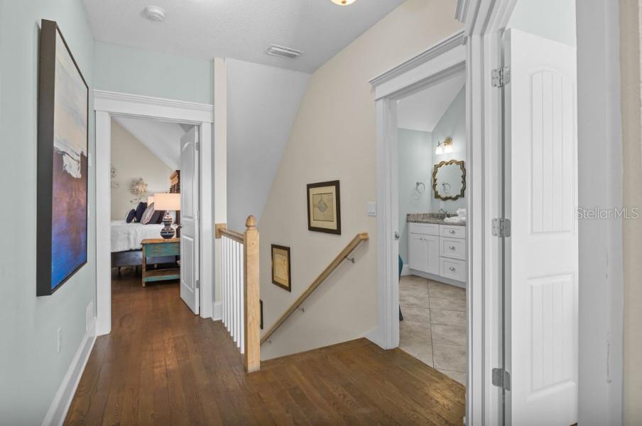 117 WILLOW AVE — photo 35