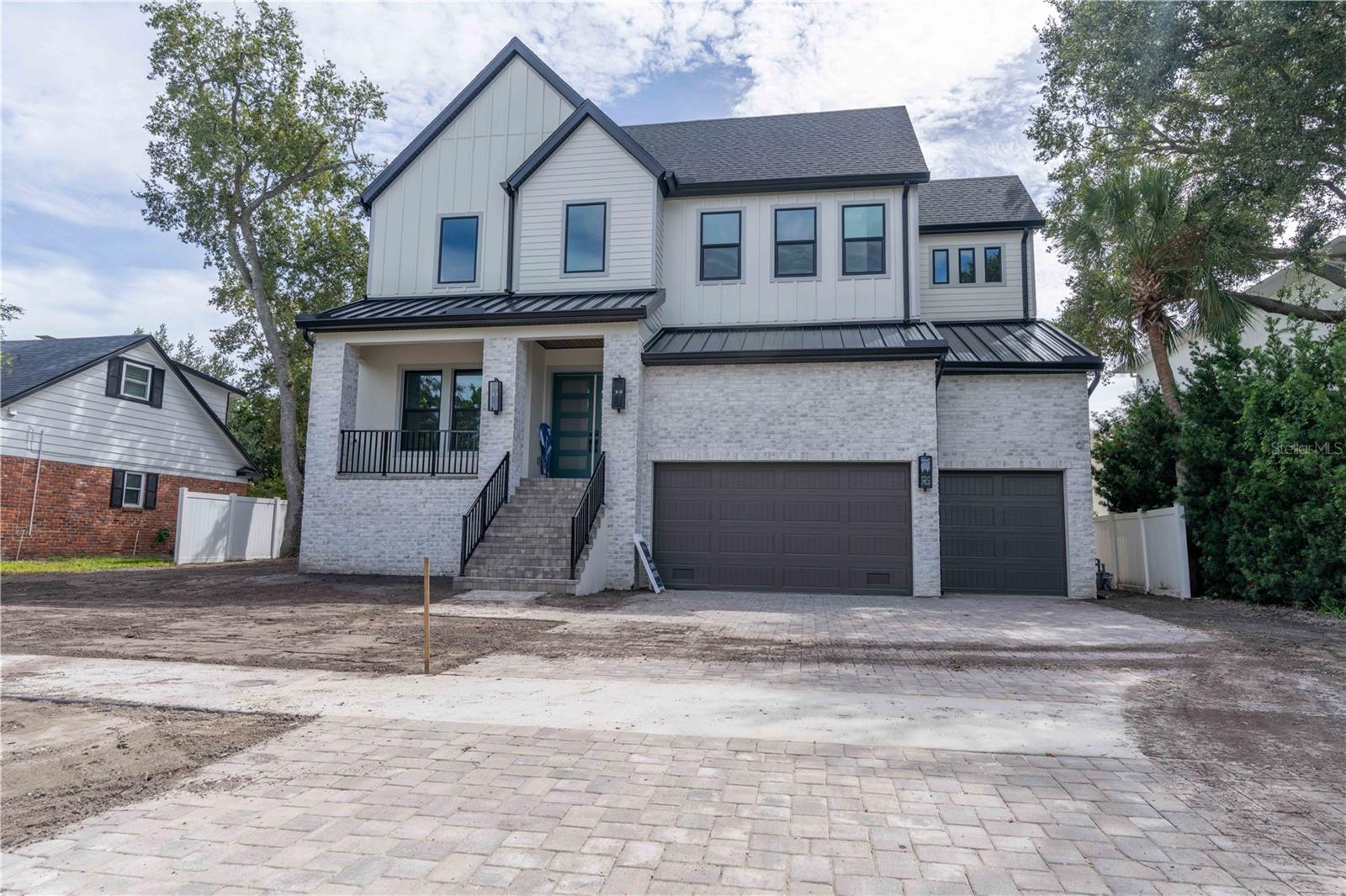 4906 W ESTRELLA ST — photo 2