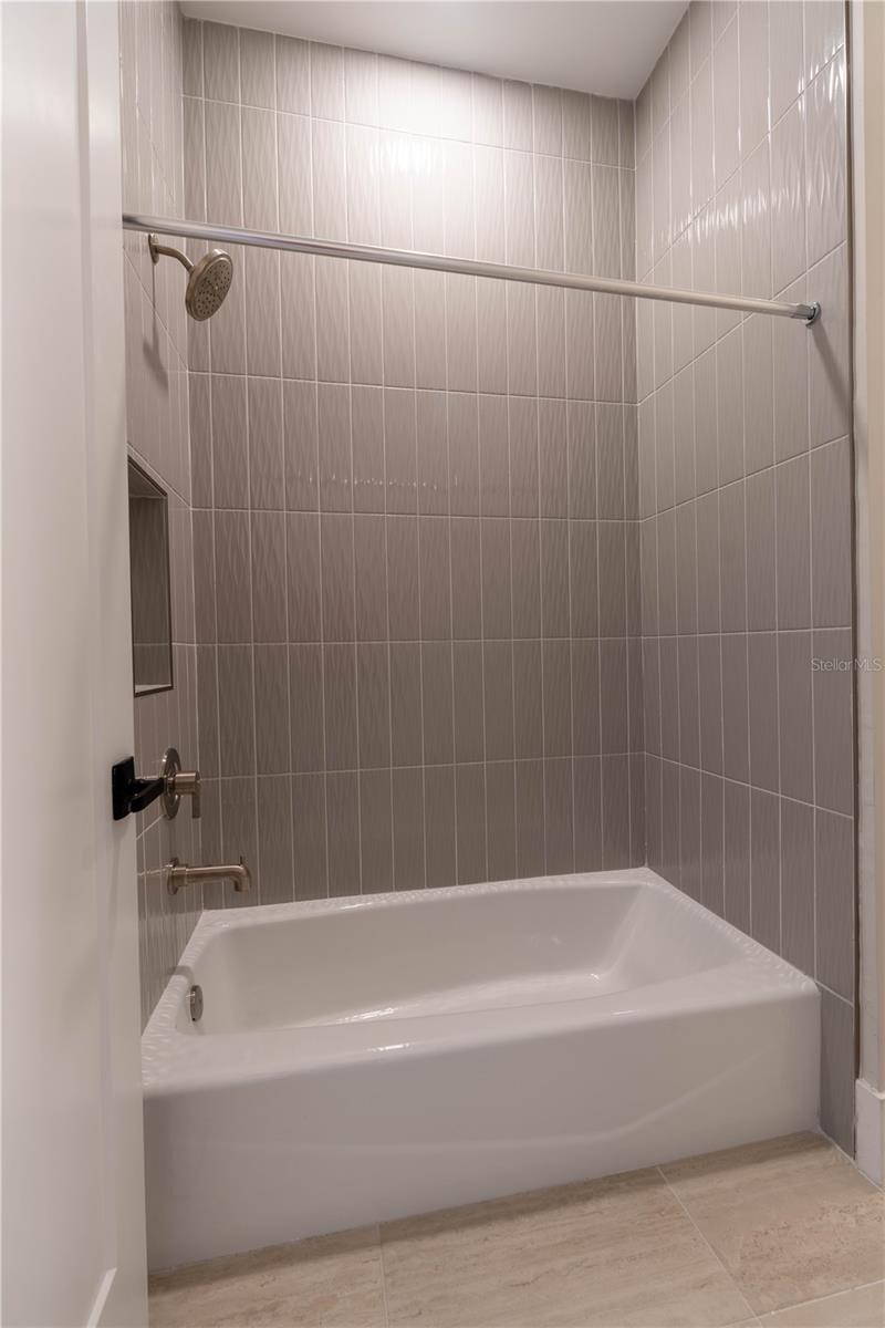 4906 W ESTRELLA ST — photo 23