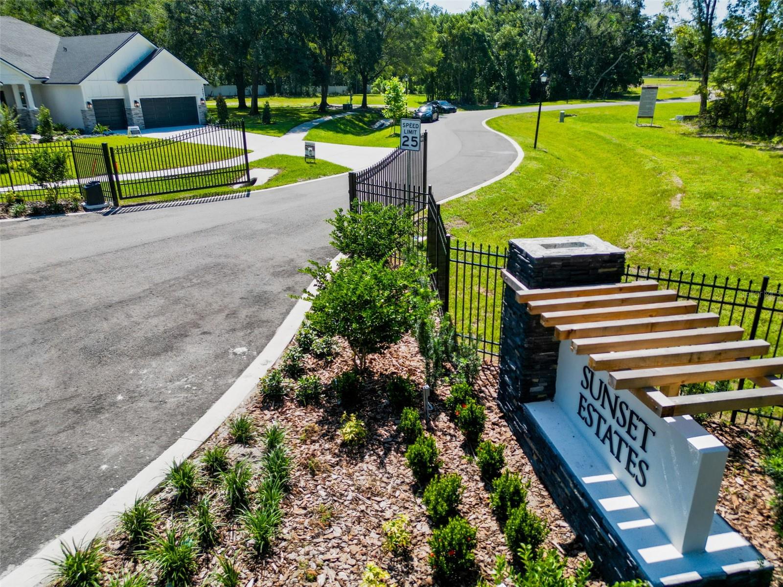 18469 PURPLE CREEK LN — photo 31