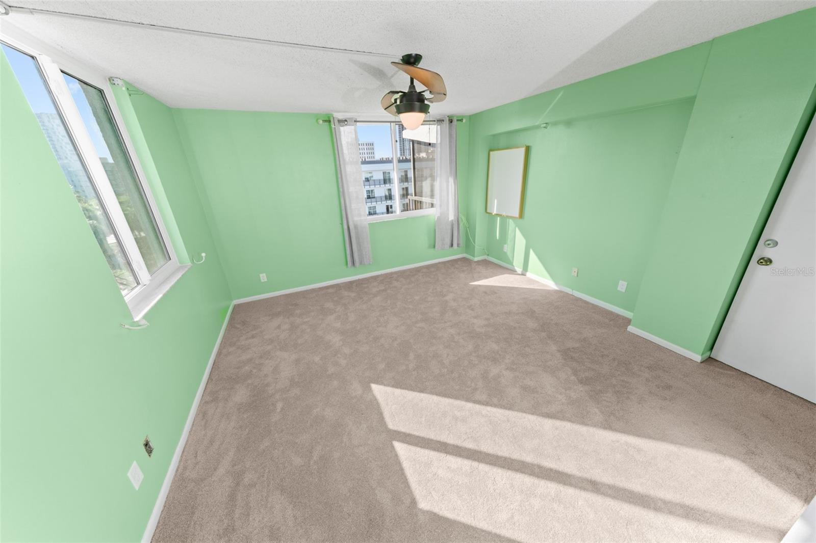 201 W LAUREL ST #701 — photo 12