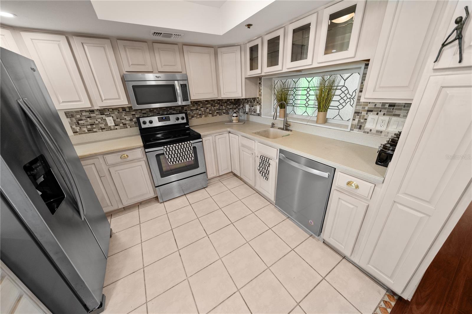 201 W LAUREL ST #701 — photo 4