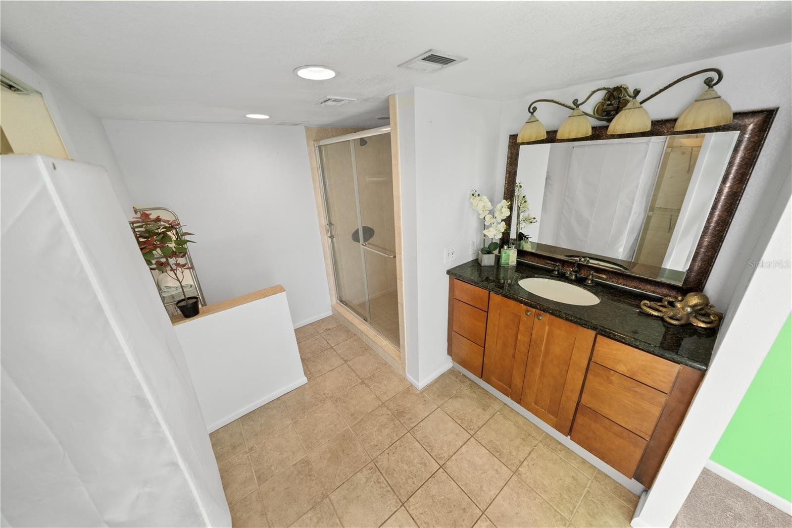 201 W LAUREL ST #701 — photo 15