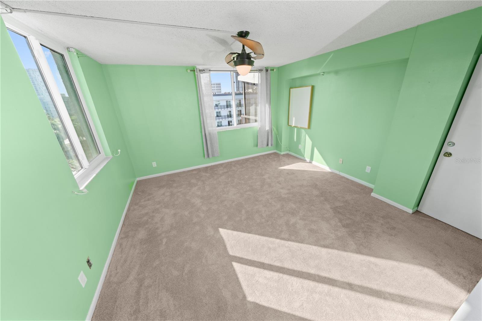 201 W LAUREL ST #701 — photo 13