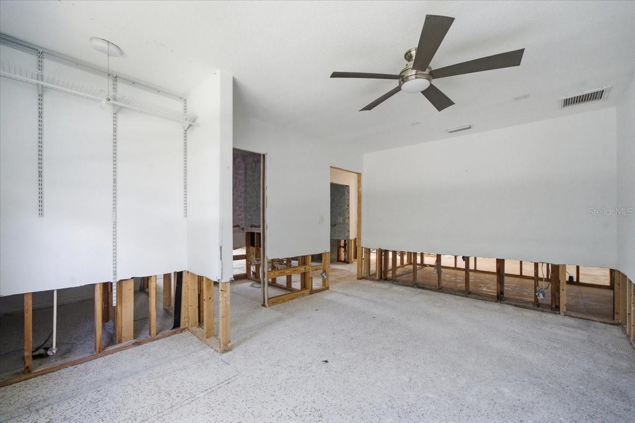 411 55TH AVE — photo 31