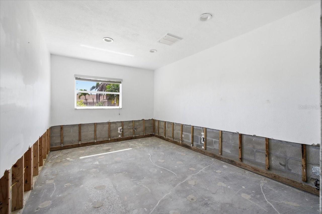 411 55TH AVE — photo 36