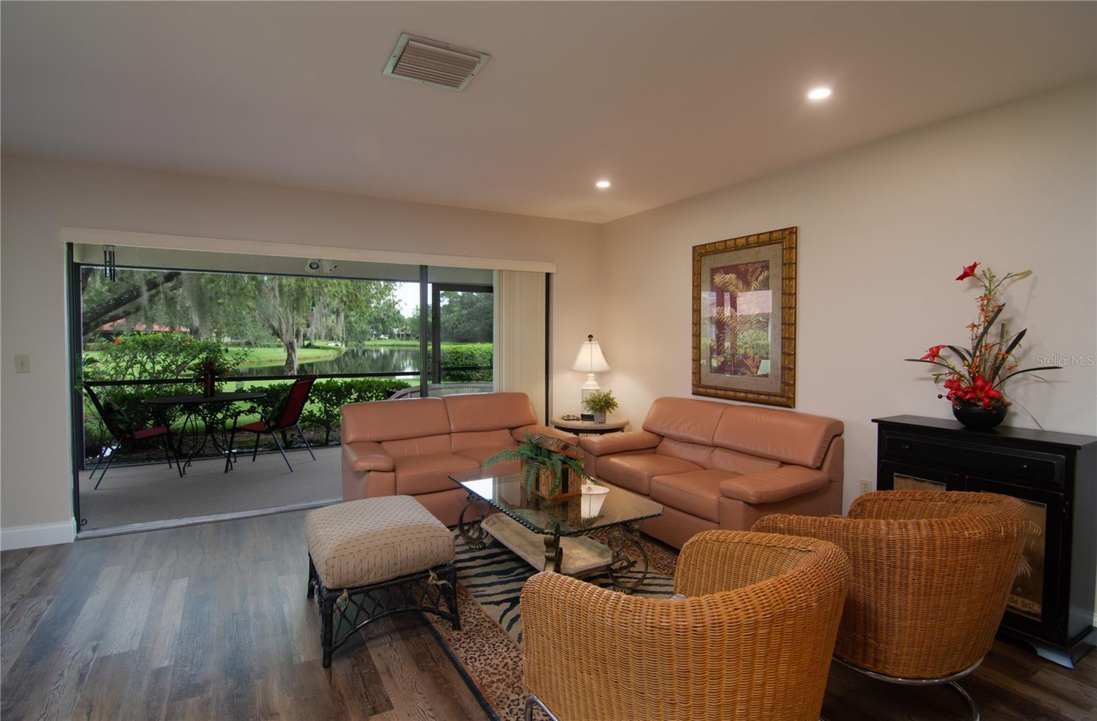 5635 GOLF POINTE DR #101 — photo 7