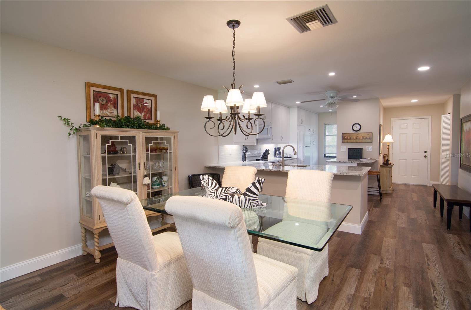 5635 GOLF POINTE DR #101 — photo 9