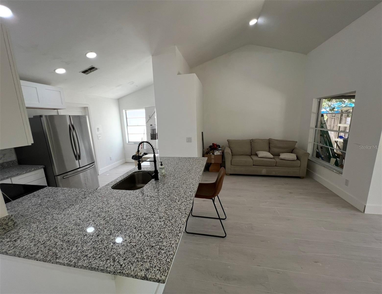 12824 DUNHILL DR — photo 4