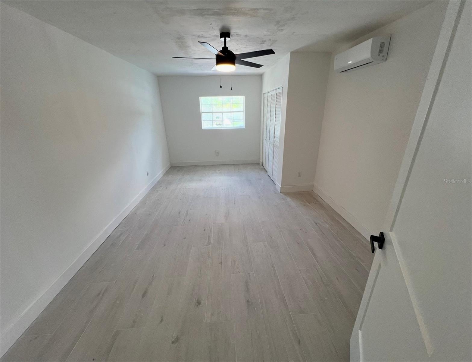 12824 DUNHILL DR — photo 14