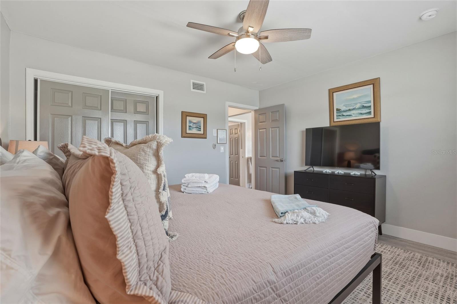 2605 BAY BLVD — photo 27